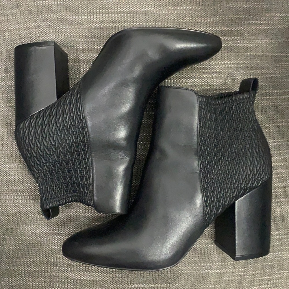 BRAND NEW Cole Haan Aylin block heel booties!